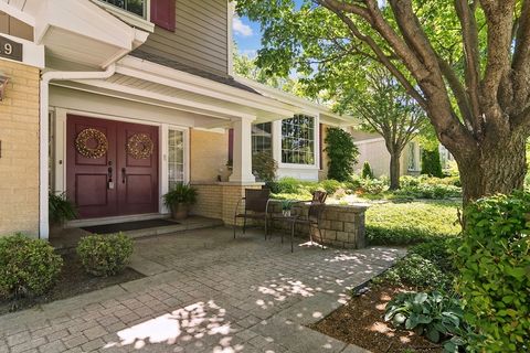 Tiny photo for 1019 E Waverly Drive, Arlington Heights, IL 60004 (MLS # 12662557)