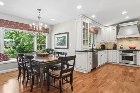 Tiny photo for 1019 E Waverly Drive, Arlington Heights, IL 60004 (MLS # 12662557)