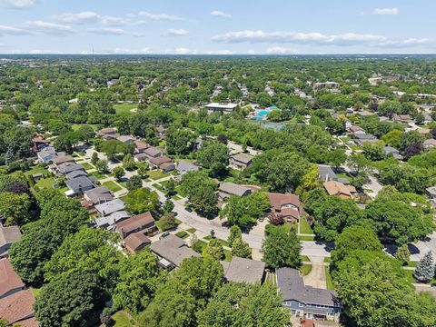 Tiny photo for 1019 E Waverly Drive, Arlington Heights, IL 60004 (MLS # 12662557)
