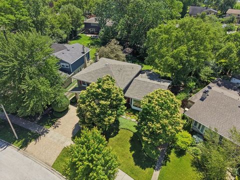 Tiny photo for 1019 E Waverly Drive, Arlington Heights, IL 60004 (MLS # 12662557)