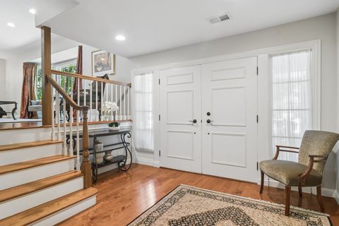 Tiny photo for 1019 E Waverly Drive, Arlington Heights, IL 60004 (MLS # 12662557)