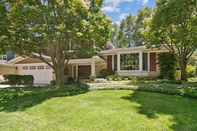 1019 E Waverly Drive Arlington Heights IL 60004