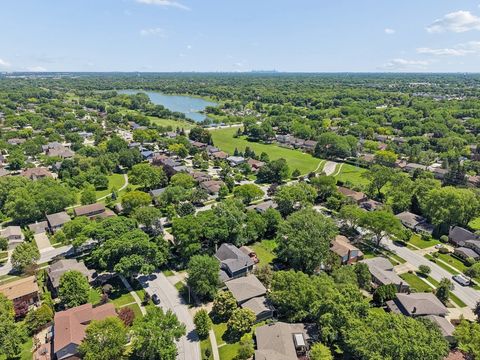 Tiny photo for 1019 E Waverly Drive, Arlington Heights, IL 60004 (MLS # 12662557)