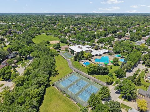 Tiny photo for 1019 E Waverly Drive, Arlington Heights, IL 60004 (MLS # 12662557)