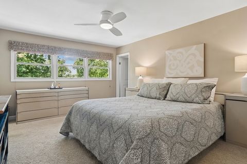 Tiny photo for 1019 E Waverly Drive, Arlington Heights, IL 60004 (MLS # 12662557)