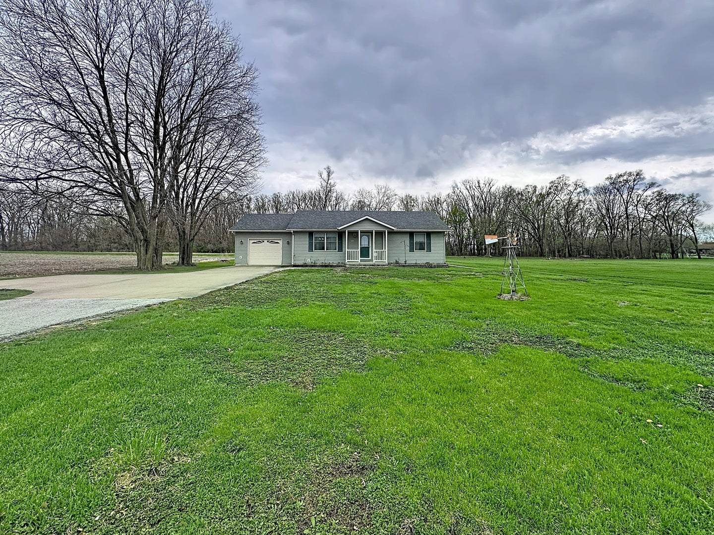 2524 Big Island Parkway