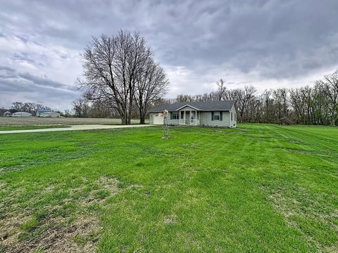 Tiny photo for 2524 Big Island Parkway, Milan, IL 61264 (MLS # 12731545)