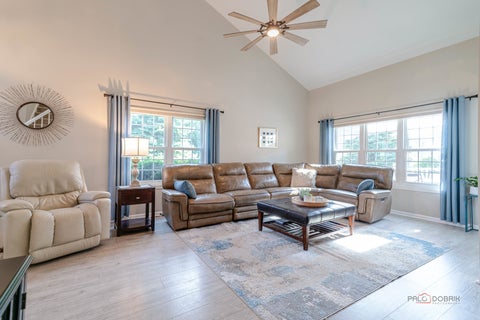 Tiny photo for 5791 Regency Court, Gurnee, IL 60031 (MLS # 12737351)
