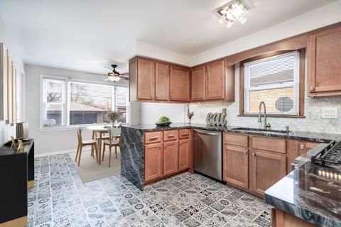 Tiny photo for 30 W 126th Place, Chicago, IL 60628 (MLS # 12618857)