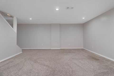 Tiny photo for 1407 Ridgeport Avenue, Bloomington, IL 61704 (MLS # 12687498)