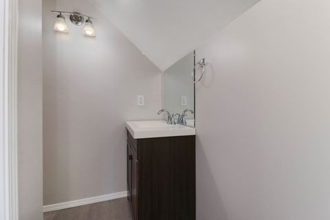 Tiny photo for 1407 Ridgeport Avenue, Bloomington, IL 61704 (MLS # 12687498)