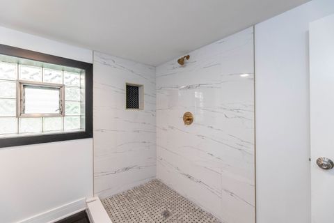 Tiny photo for 2508 Kenilworth Avenue, Berwyn, IL 60402 (MLS # 12415746)