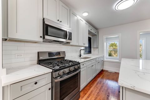 Tiny photo for 2508 Kenilworth Avenue, Berwyn, IL 60402 (MLS # 12415746)
