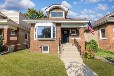 Photo of 2508 Kenilworth Avenue, Berwyn, IL 60402 (MLS # 12415746)