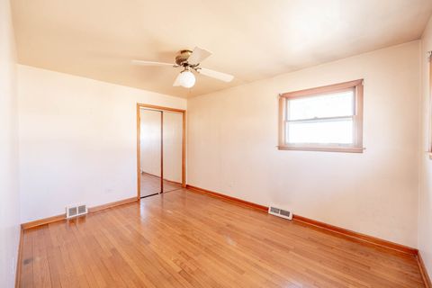 Tiny photo for 333 Barron Street, Bensenville, IL 60106 (MLS # 12603815)