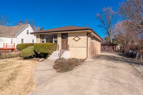 Photo of 333 Barron Street, Bensenville, IL 60106 (MLS # 12603815)