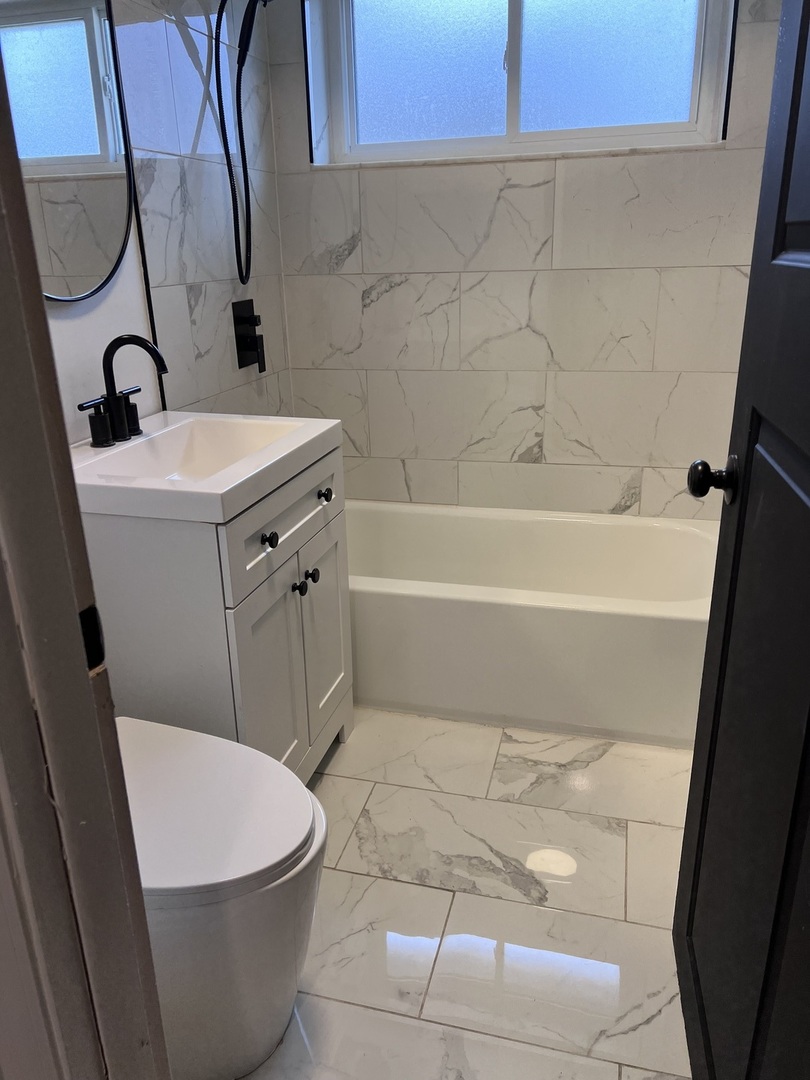 2200 Old Glenview Road