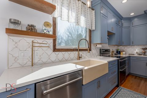 Tiny photo for 597 Redhorse Court, Yorkville, IL 60560 (MLS # 12597354)