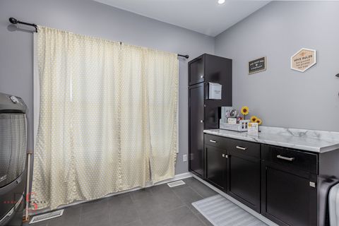 Tiny photo for 597 Redhorse Court, Yorkville, IL 60560 (MLS # 12597354)