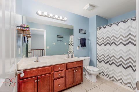 Tiny photo for 597 Redhorse Court, Yorkville, IL 60560 (MLS # 12597354)