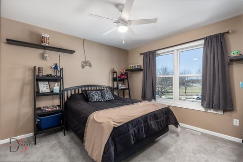 Tiny photo for 597 Redhorse Court, Yorkville, IL 60560 (MLS # 12597354)