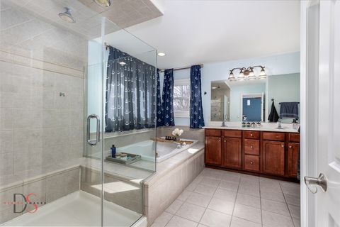 Tiny photo for 597 Redhorse Court, Yorkville, IL 60560 (MLS # 12597354)