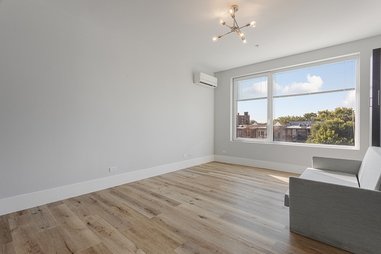 1531 W Howard Avenue 304