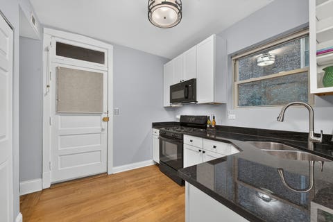 Tiny photo for 406 Wesley Avenue #1, Oak Park, IL 60302 (MLS # 12731388)