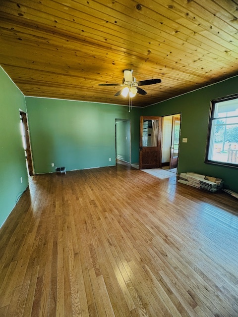 322 W 3rd Street