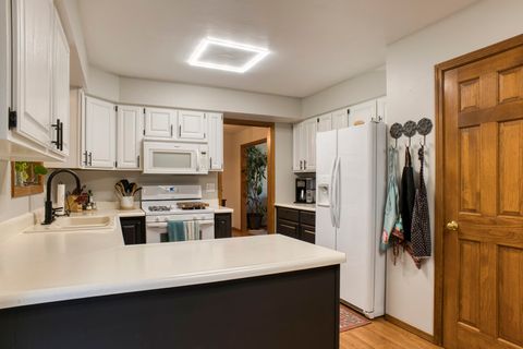 Tiny photo for 1618 Pebblewood Drive, Sycamore, IL 60178 (MLS # 12464550)