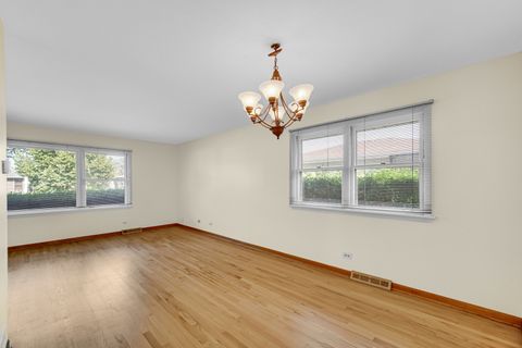 Tiny photo for 2042 W Spring Ridge Drive, Arlington Heights, IL 60004 (MLS # 12630793)