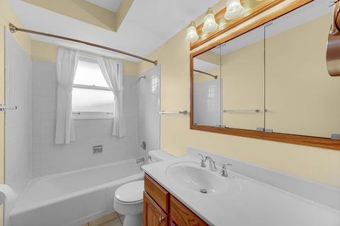 Tiny photo for 2042 W Spring Ridge Drive, Arlington Heights, IL 60004 (MLS # 12630793)