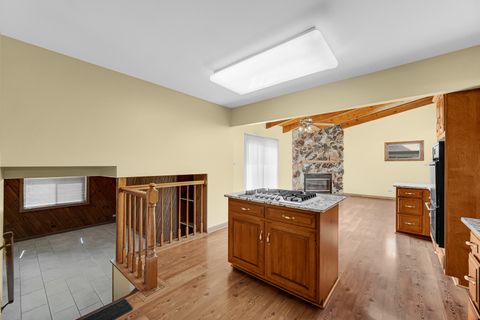 Tiny photo for 2042 W Spring Ridge Drive, Arlington Heights, IL 60004 (MLS # 12630793)