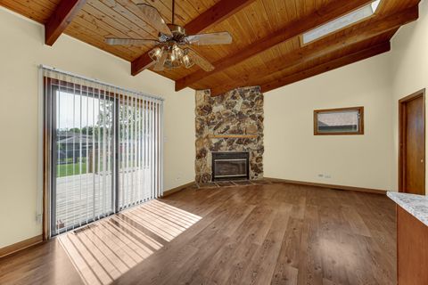 Tiny photo for 2042 W Spring Ridge Drive, Arlington Heights, IL 60004 (MLS # 12630793)