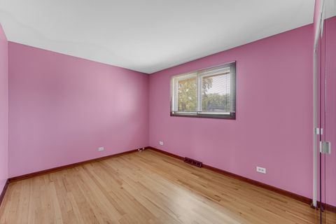 Tiny photo for 2042 W Spring Ridge Drive, Arlington Heights, IL 60004 (MLS # 12630793)