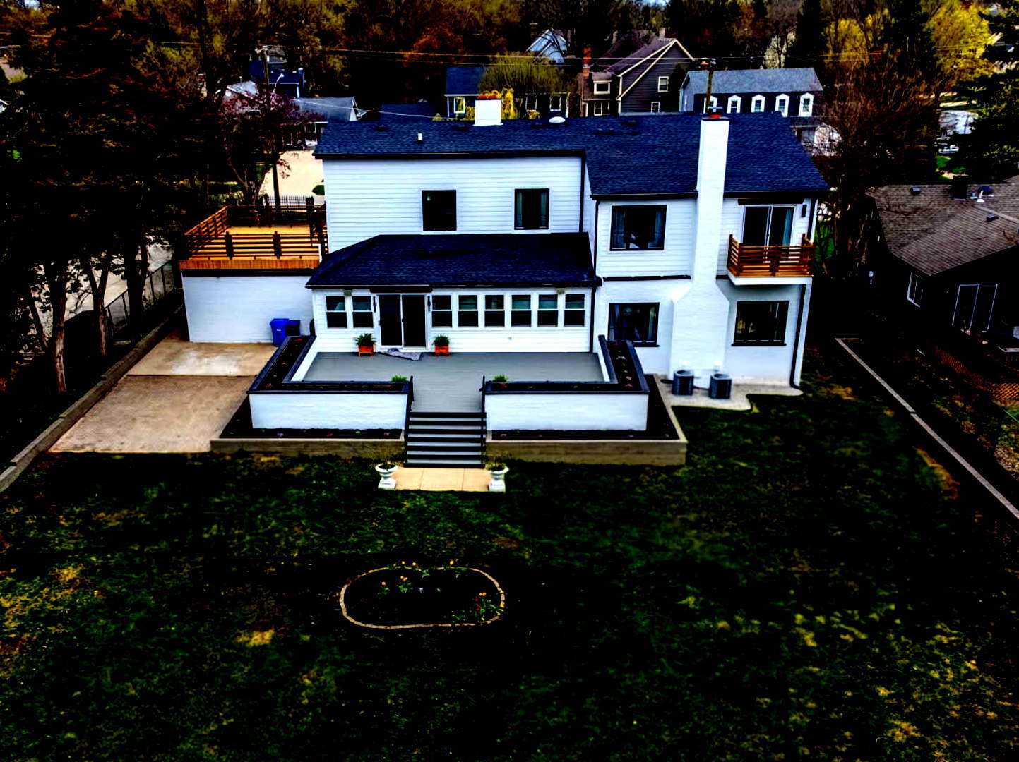 1912 N Summit Street
