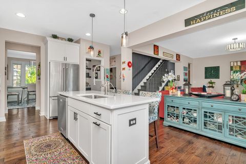 Tiny photo for 10021 El Cameno Real Drive, Orland Park, IL 60462 (MLS # 12472019)