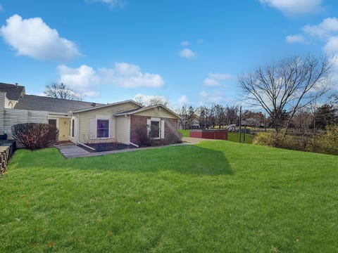 Photo of 3150 W Carthage Drive #4, Freeport, IL 61032 (MLS # 12727383)