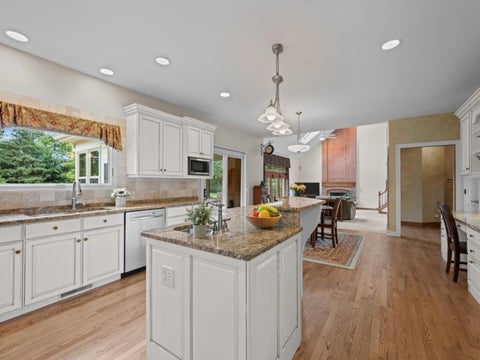 Tiny photo for 7N286 Whispering Trail, St. Charles, IL 60175 (MLS # 12721005)
