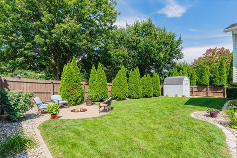 Tiny photo for 1509 Beckenham Drive, Bloomington, IL 61704 (MLS # 12530514)