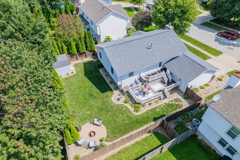 Tiny photo for 1509 Beckenham Drive, Bloomington, IL 61704 (MLS # 12530514)