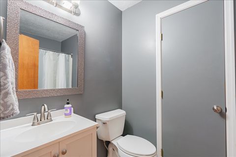 Tiny photo for 1509 Beckenham Drive, Bloomington, IL 61704 (MLS # 12530514)