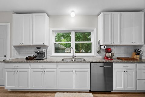 Tiny photo for 1717 N 3rd Street, Clinton, IA 52732 (MLS # 12693533)