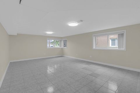 Tiny photo for 4465 LUNT Avenue, Lincolnwood, IL 60712 (MLS # 12455054)