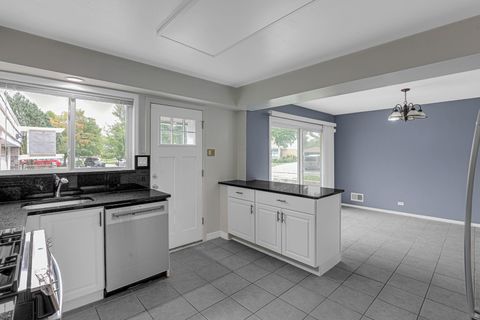 Tiny photo for 4465 LUNT Avenue, Lincolnwood, IL 60712 (MLS # 12455054)