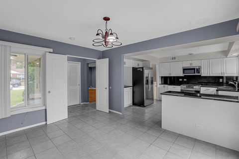 Tiny photo for 4465 LUNT Avenue, Lincolnwood, IL 60712 (MLS # 12455054)