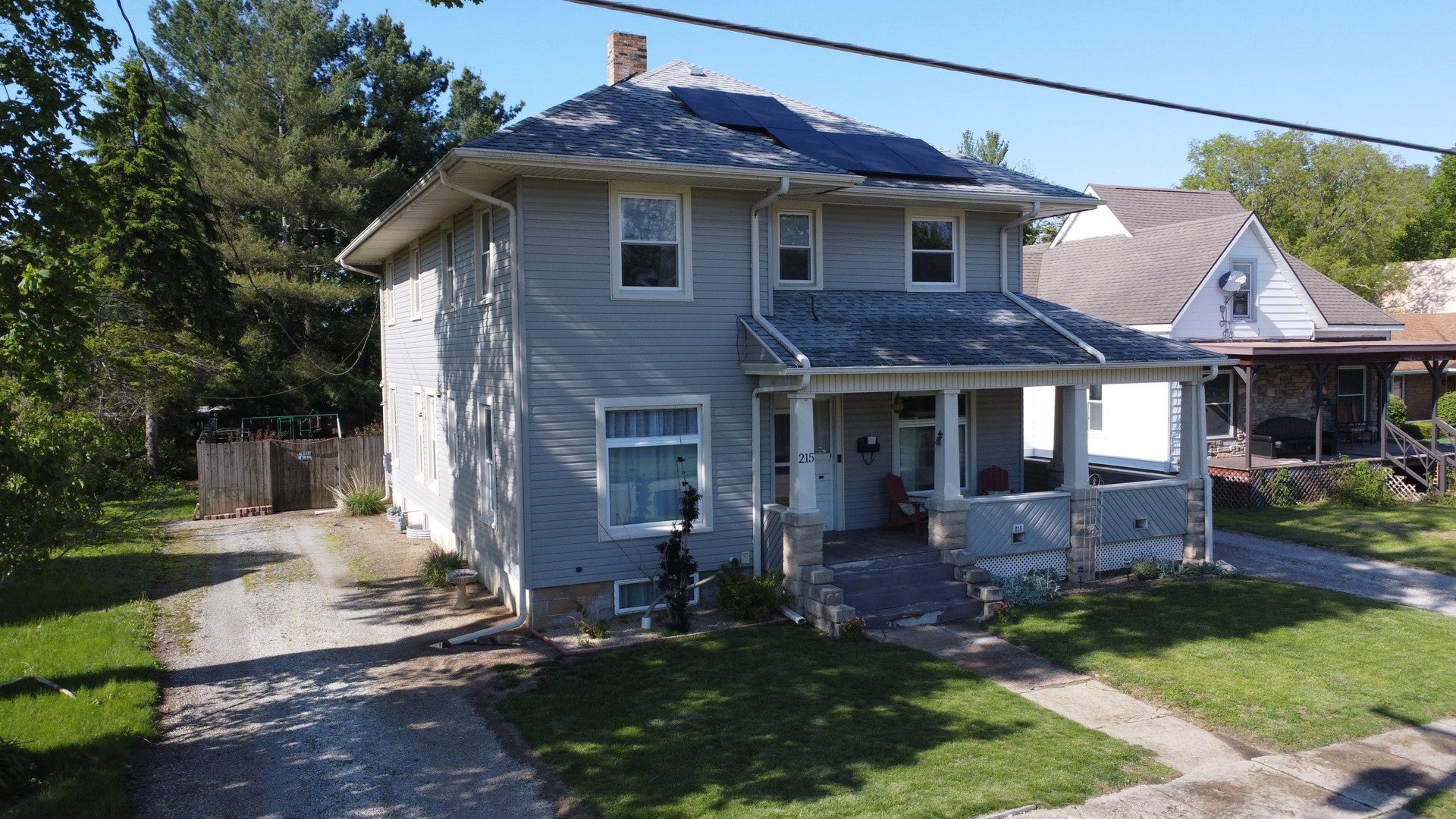215 W Jones Street