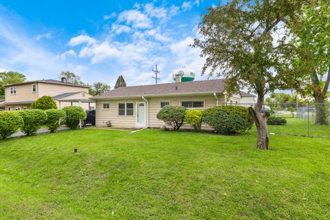 Tiny photo for 16353 Sawyer Avenue, Markham, IL 60428 (MLS # 12633561)