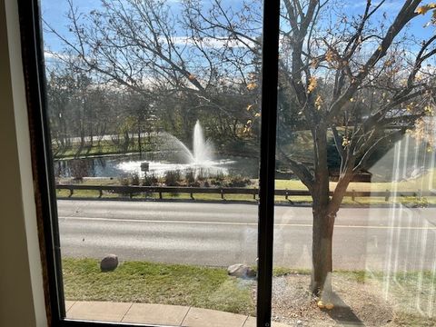 Tiny photo for 33 Shoreline Road #B, Lake Barrington, IL 60010 (MLS # 12516438)