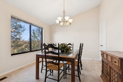 Tiny photo for 33 Shoreline Road #B, Lake Barrington, IL 60010 (MLS # 12516438)